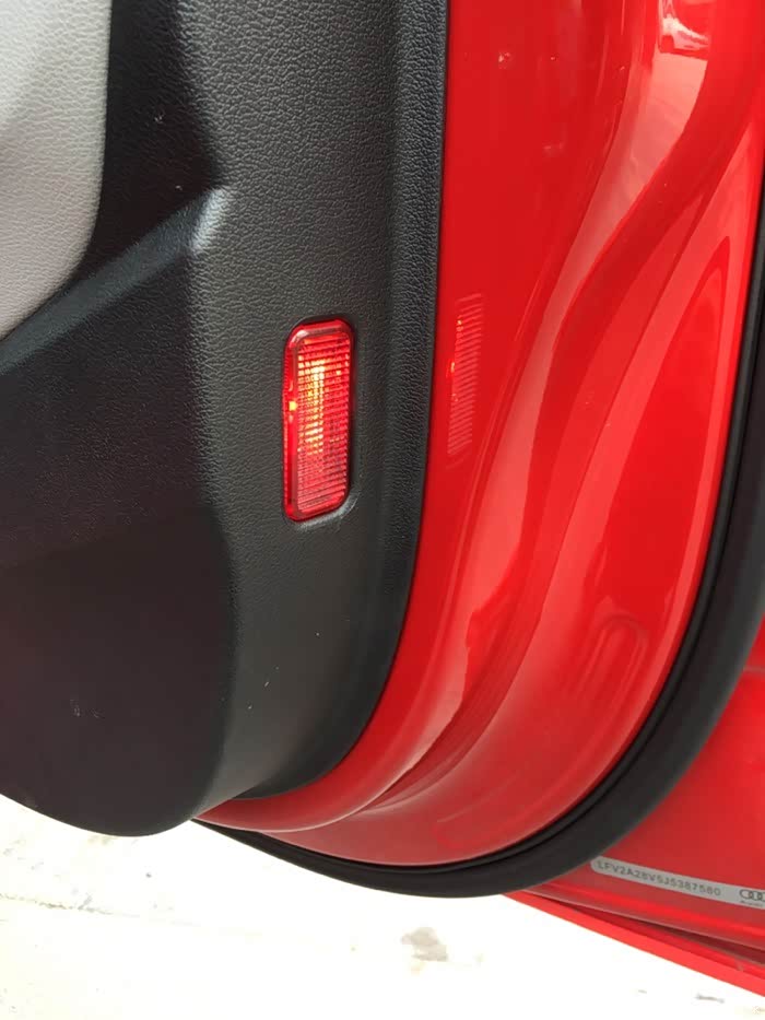 【图】18时尚加装门灯_奥迪a3论坛_汽车之家论坛