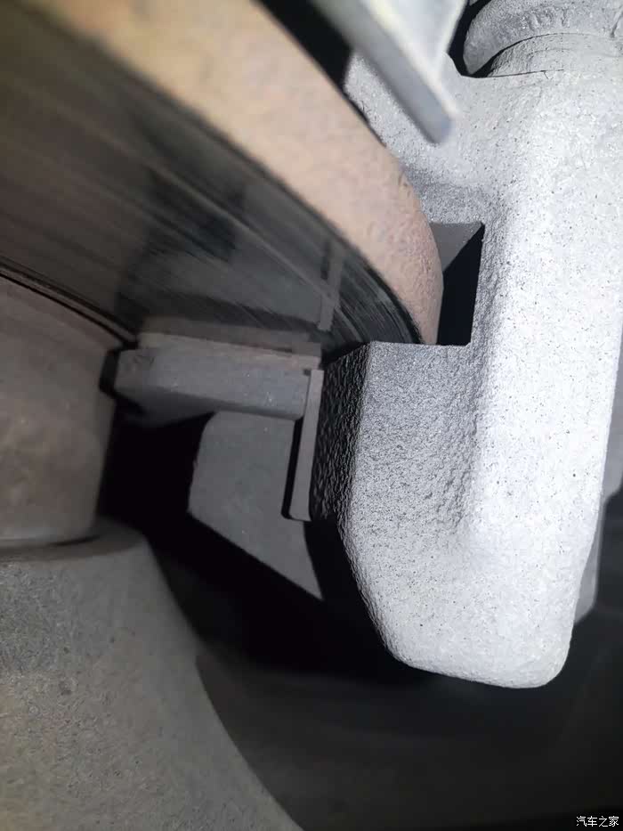 08款朗逸9年13万公里后刹车片是否该换了