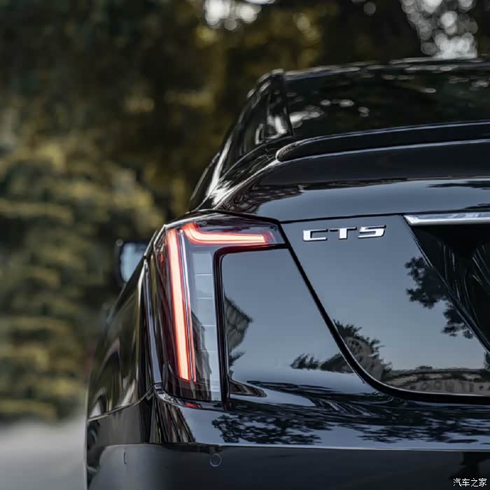 谁能拒绝一辆乌漆嘛黑的ct5提车plog