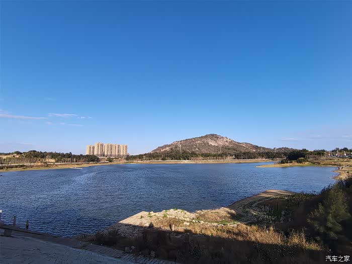 小长途旅游很不错的石狮塔山水库风景很好