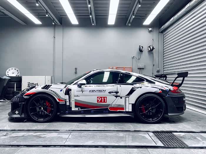 这保时捷涂装也太惊艳了吧