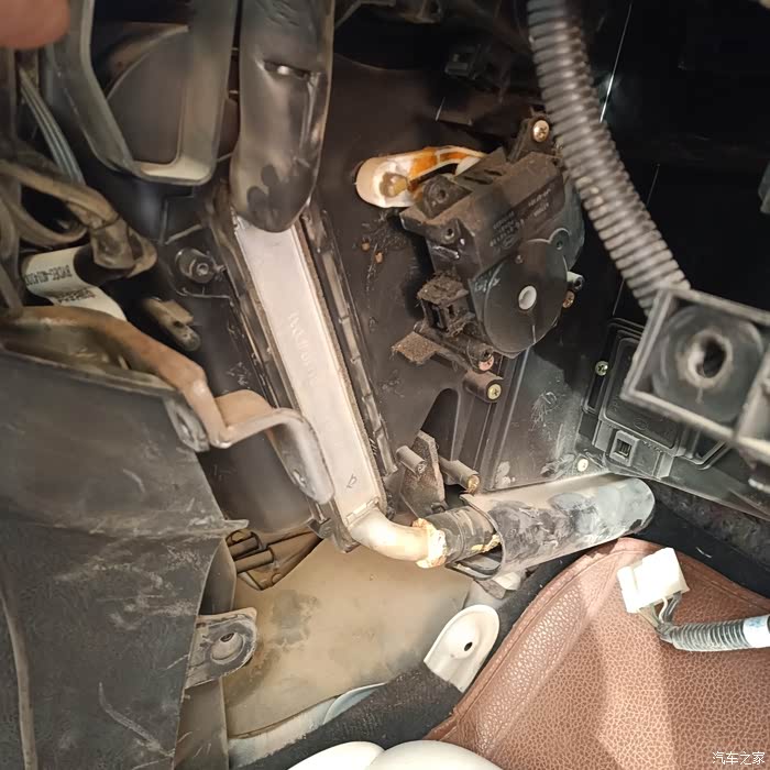 【图】比亚迪s6自己动手换暖风水箱_比亚迪s6论坛_汽车之家论坛