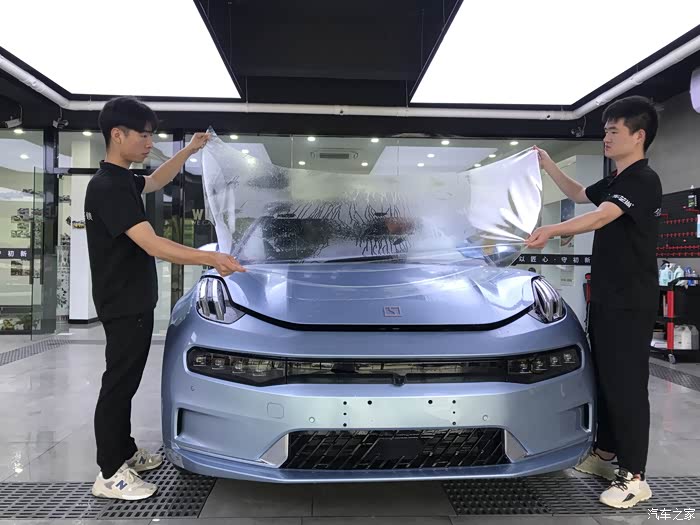 老程坐标苏州zeekr001隐形车衣隔热膜装贴守护