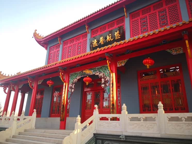 大年初一中国车魏派vv6带您走进肇东经教寺
