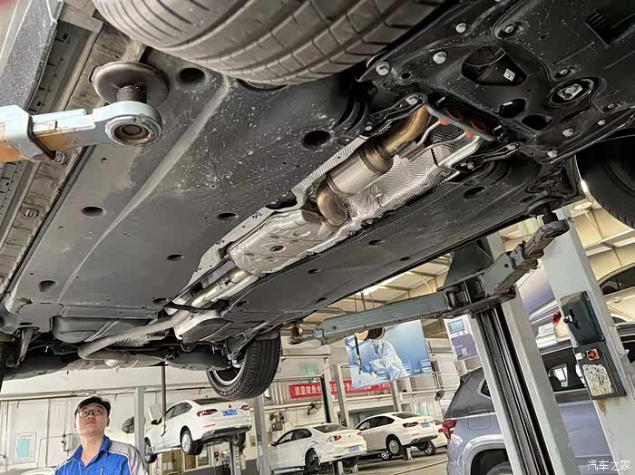 2022款途观l380越享版首保作业报告附全套380途观l底盘照片