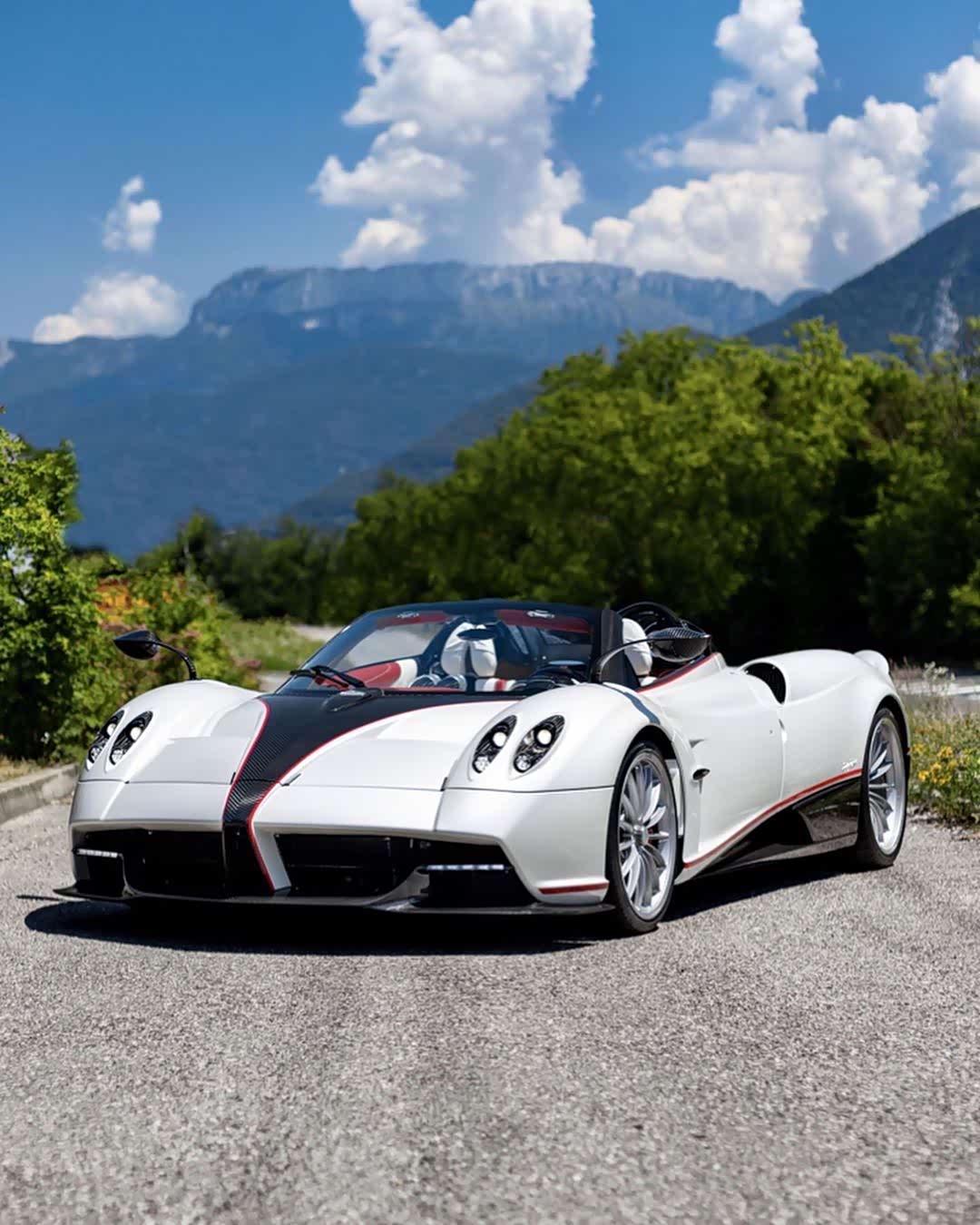 帕加尼huayra roadster