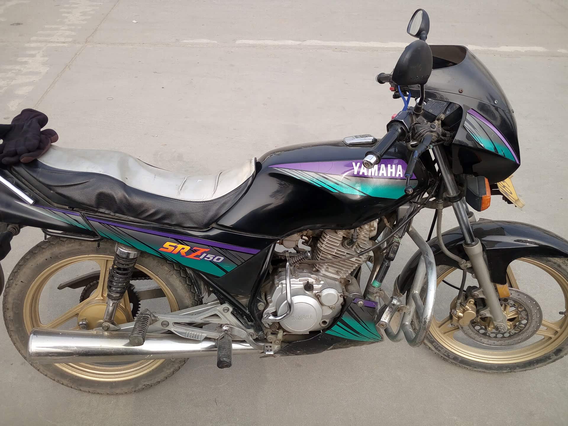 请看一下我的当年坐骑建设雅马哈srz劲豹150