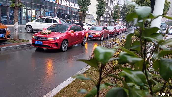 重庆吉利gl车友会新年伊始纪念我去开婚车接亲的故事