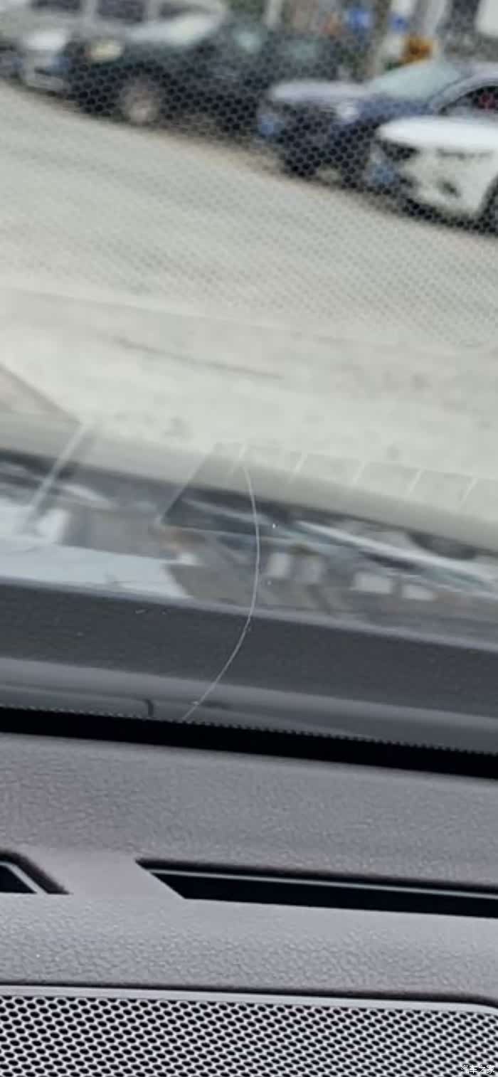 前挡玻璃有划痕可以被完美修复