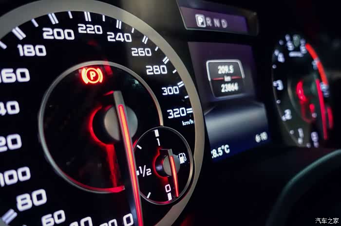 不留下遗憾 喜提准新车amg a45