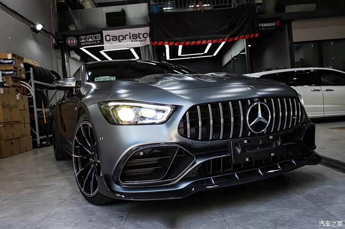 奔驰amggt5053改装巴博斯碳纤维小包围