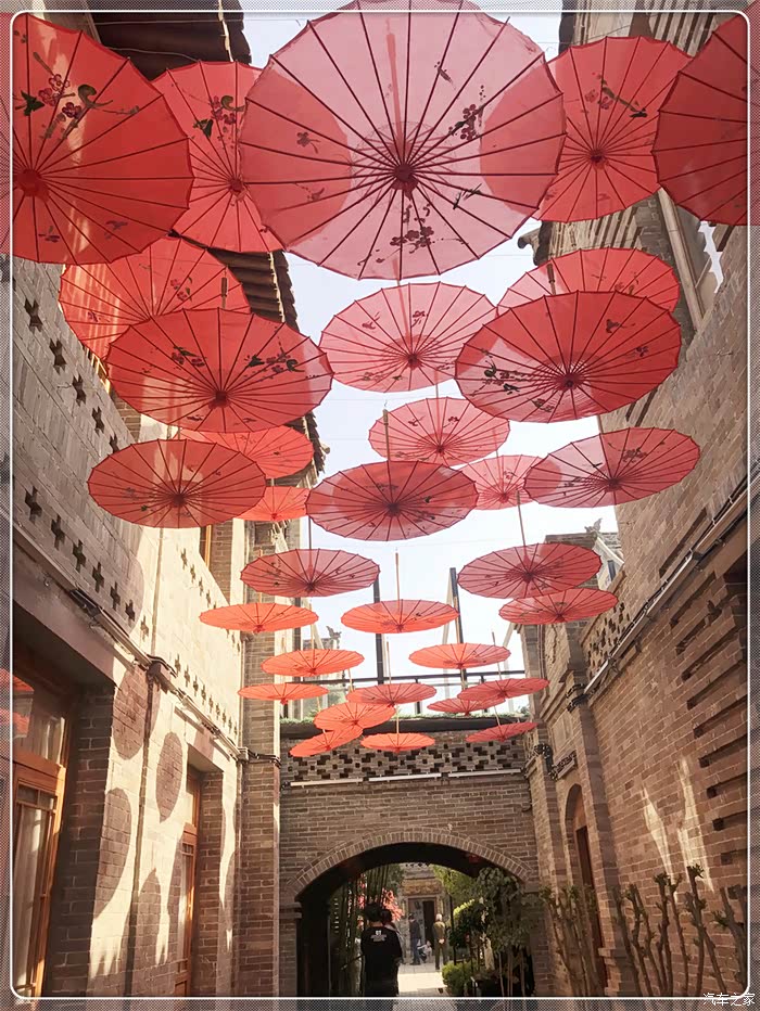 偶遇一座古城,看尽一处美景,在这个四月尽欢颜