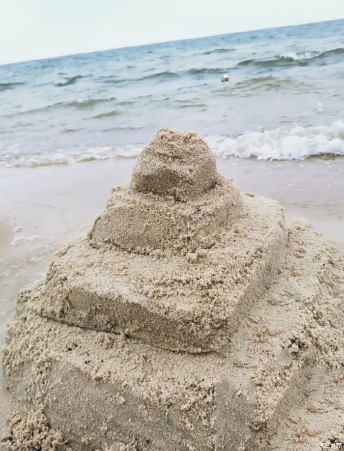 空山新雨后,天气晚来秋,海边玩沙一日游