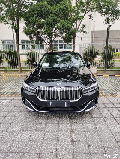 反转!从绝望到喜爱,我的宝马7系驾驶体验吐血总结