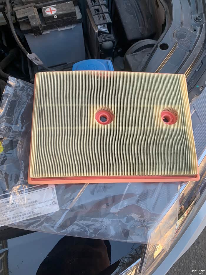 【图】版主来认个证 买车半年来自己换的空气滤芯_捷达vs5论坛_汽车之
