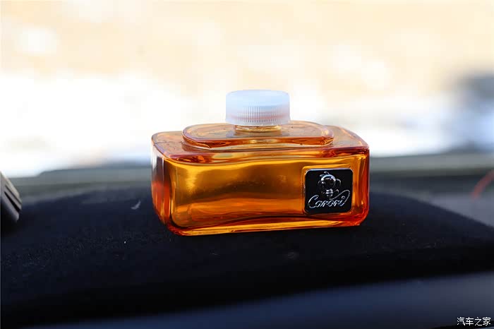 【家家众测】冰火两重天-实测montecarlo 700型香水