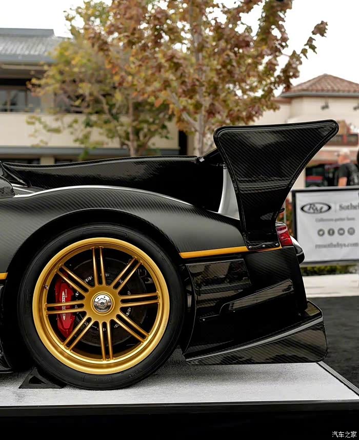 帕加尼pagani zonda r evo