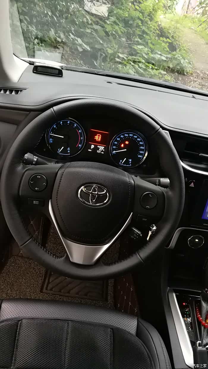 如何区分卡罗拉老款1.6高配和新款1.2t高配仪表盘