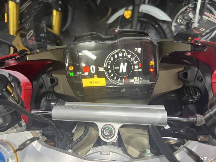 撩妹神器京a杜卡迪v4s