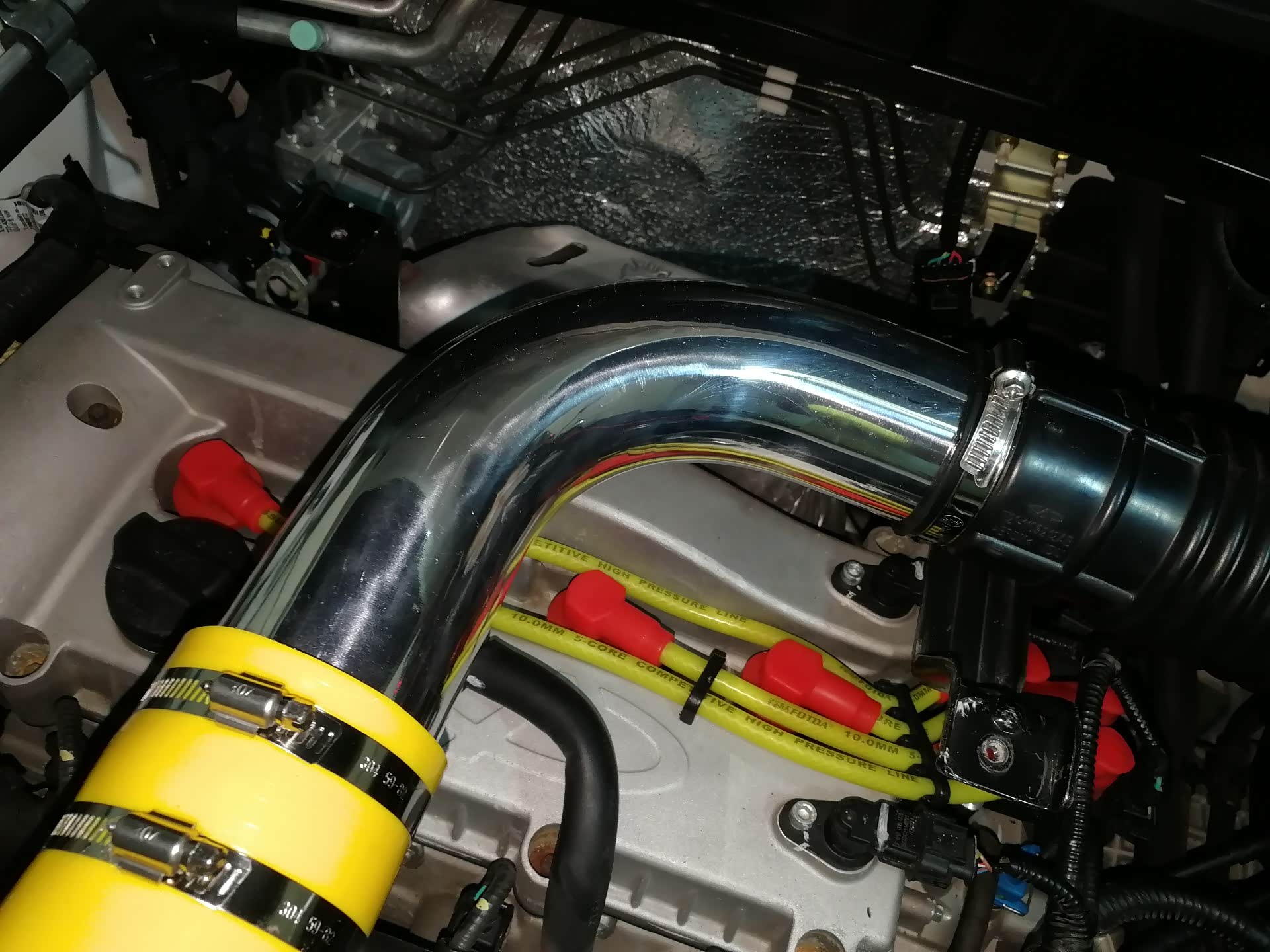 484f这发动机进气管怎么改?