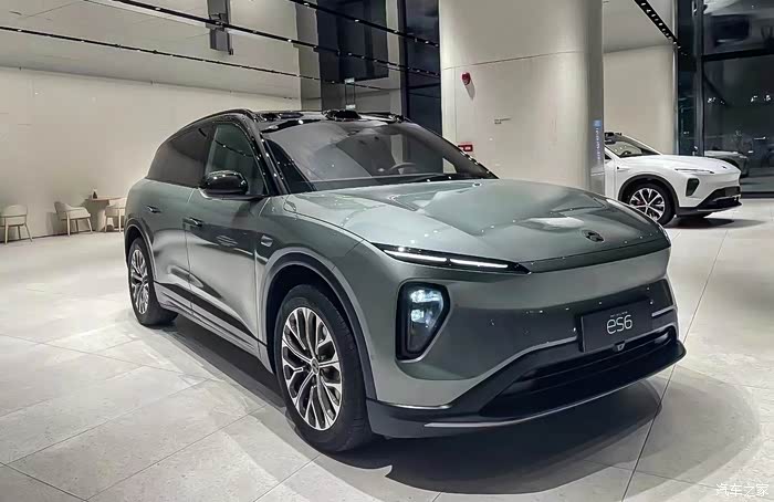 【图】2023款蔚来es6到店看车,外观和内饰都比22款好看了_蔚来es6论坛