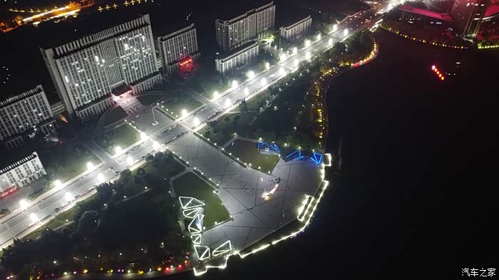 俯瞰铁岭钻石广场景色还不错