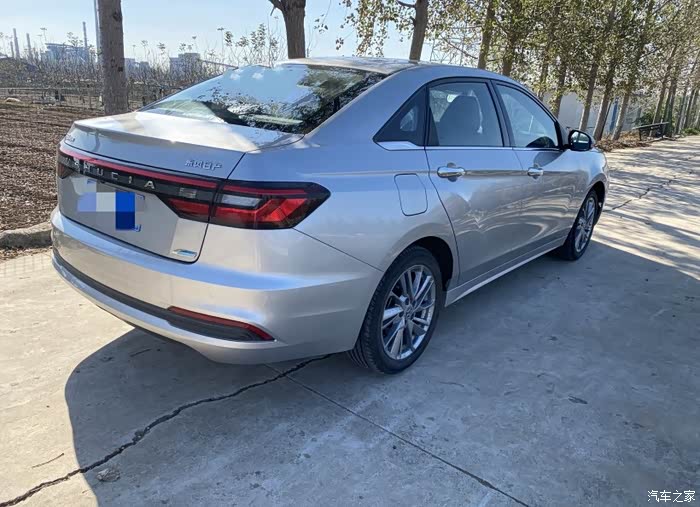 d60用车一年分享高性价比的代步小神器