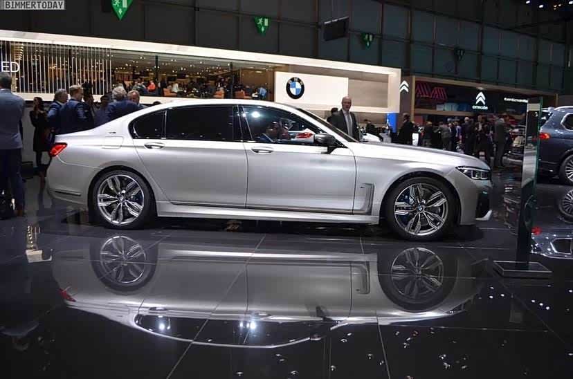 银色的宝马7系,大嘴张开无比霸气