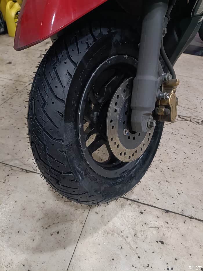 本田裂行升级倍耐力天使轮胎