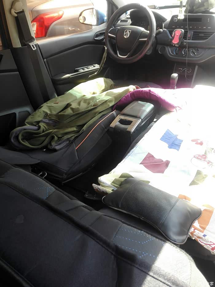 小宝骏310可以当床车睡觉哈哈哈