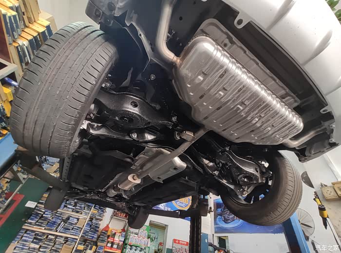 我的星座驾启辰星底盘防锈作业