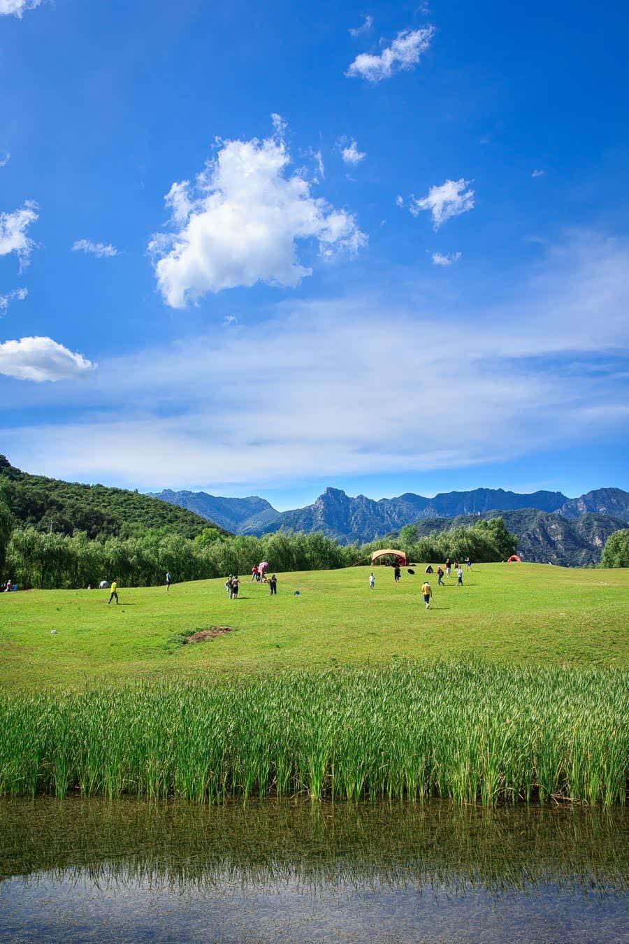 玉渡山自然风景区位于延庆城区10公里,是京郊最美的地方.