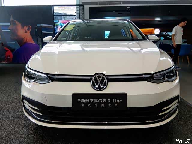 大众高尔夫已经在全球推出了8代车型每一款的设计都独具匠心