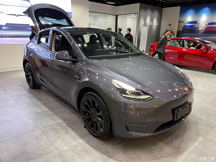 【图】很少人讨论y p版啊_model y论坛_汽车之家论坛