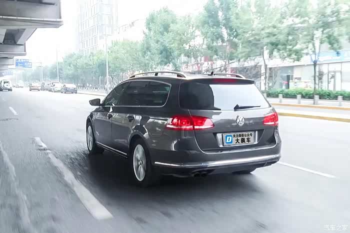 进口大众才是真大众迈腾旅行驾驶体验