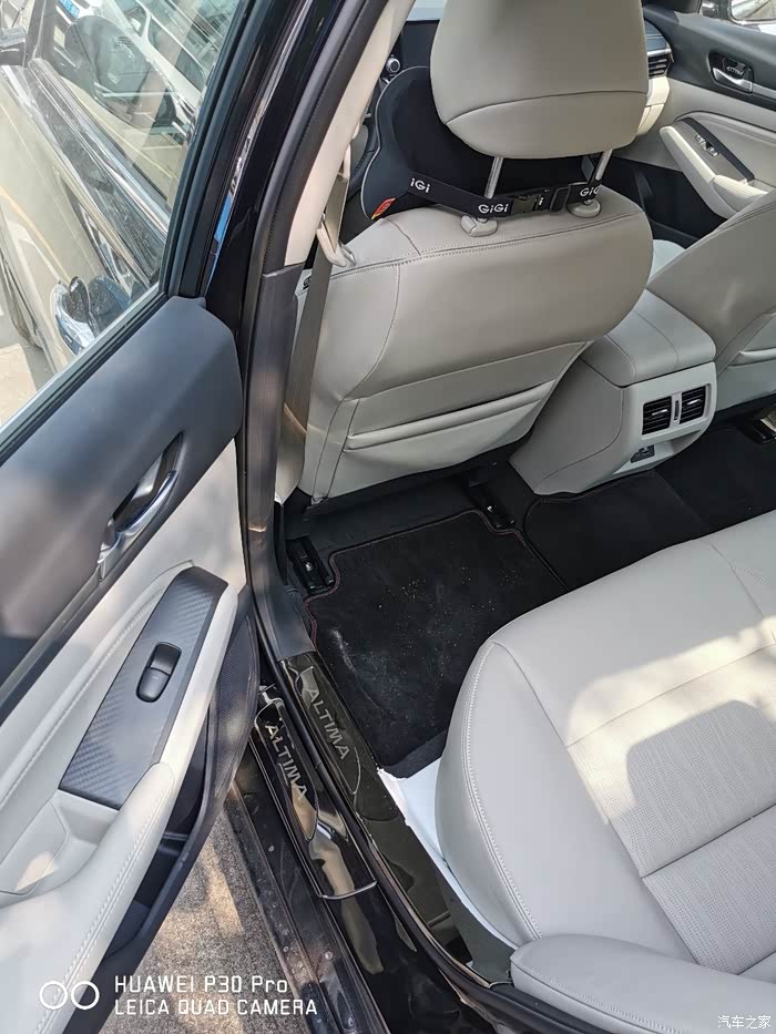 新代天籁提车作业