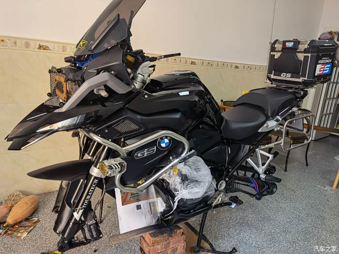 黑武士蓝鸟锐变黑鸟r1200gs