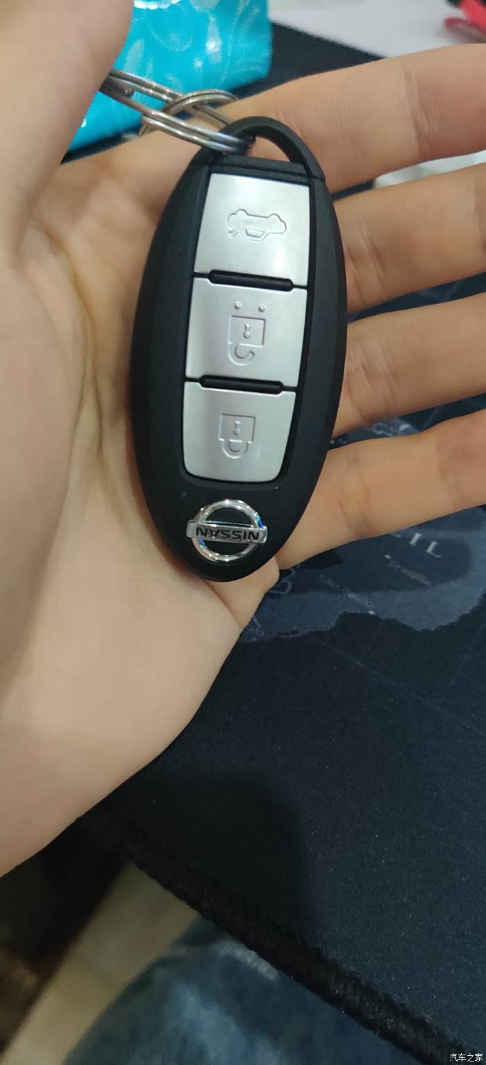 毕业一年,喜提14代轩逸