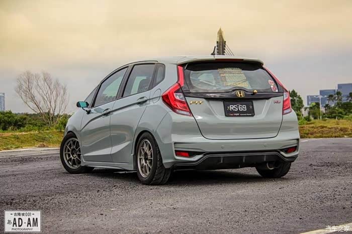 更换本田金标logofitgk5飞度2018潮跑广东省