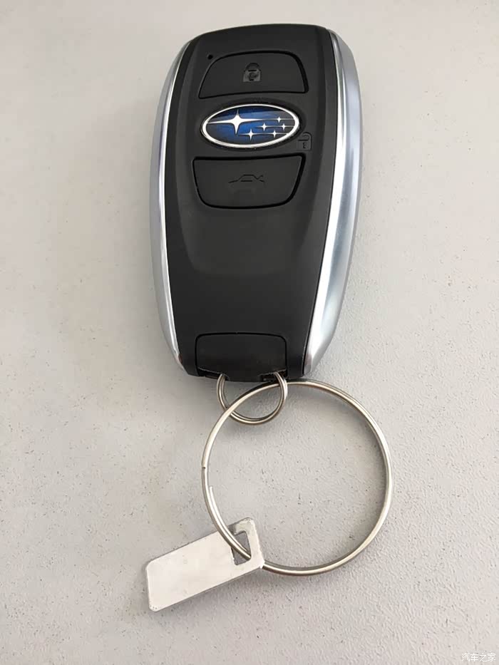斯巴鲁车钥匙尺寸