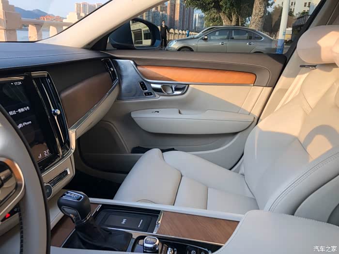 【图】白色内饰真的很难打理吗?_沃尔沃s90论坛_汽车之家论坛