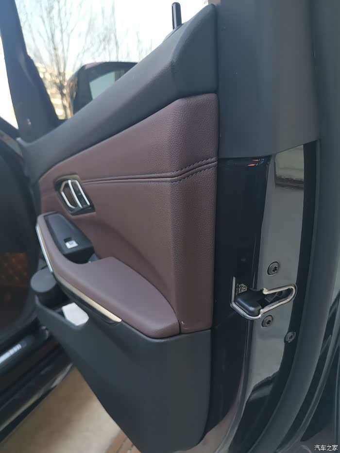 【图】车门内饰板的皮革包裹刮伤了可以修复吗_宝马3系论坛_汽车之家