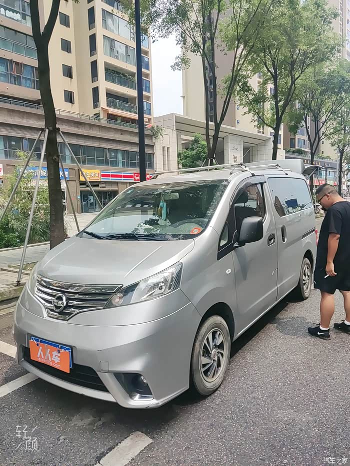 16年极品日产nv200