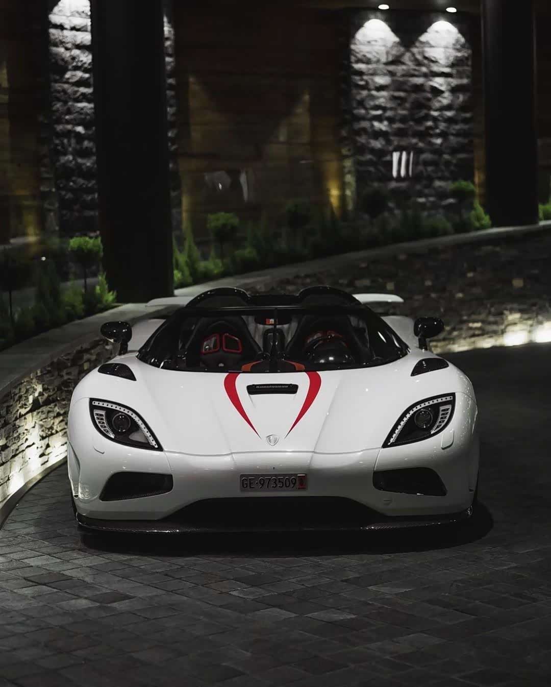 大爱的一款柯尼塞格 agera r霸气十足.