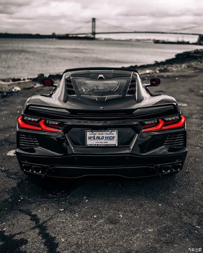 克尔维特c8特别漂亮迷人