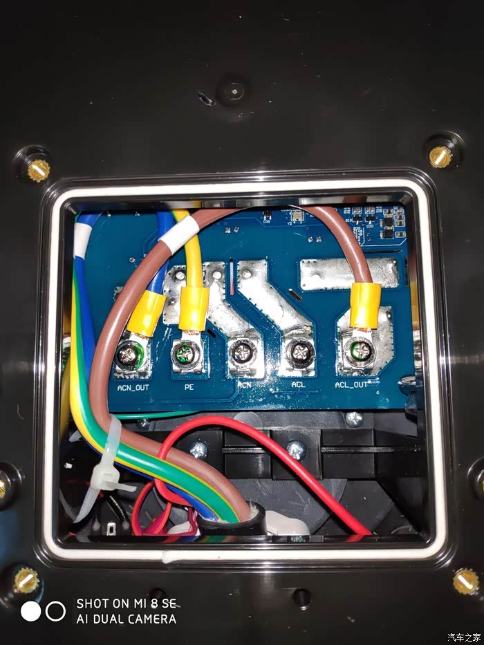 欧拉r1充电桩地线连接亮红灯