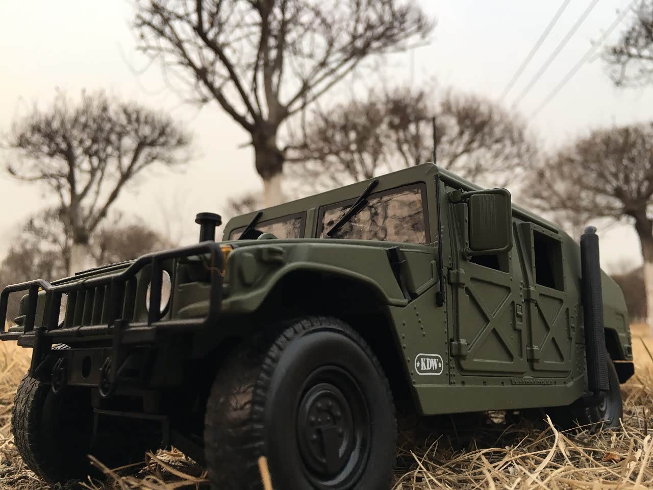 看看这款悍马h1真的很漂亮!