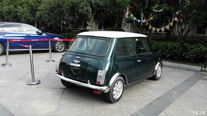 路遇老mini cooper,坐标苏州李公堤