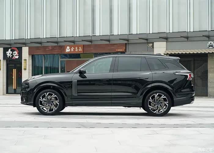 定位中大型7座suv领克09正式上市售2659万起