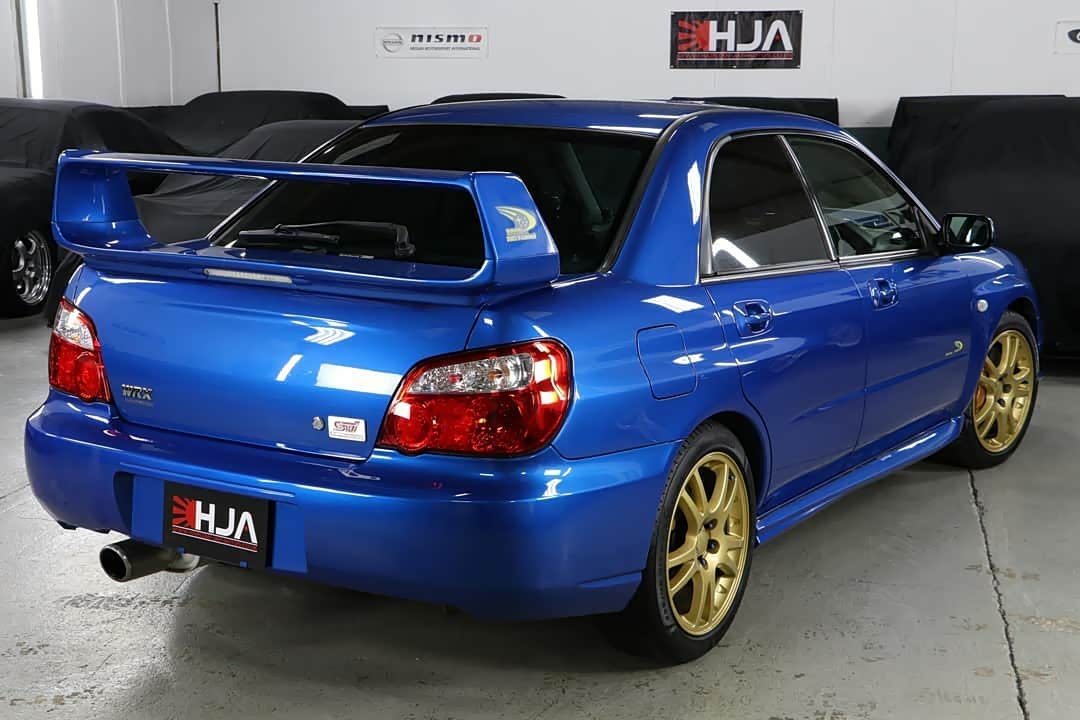 拉力蓝只属于一个车,它就是斯巴鲁wrx sti